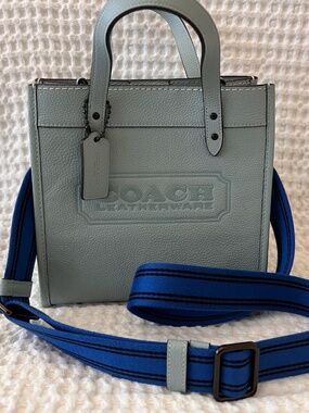 Coach Field Tote 22 – Polished Pebble Leather in Aqua, Excellent Condition